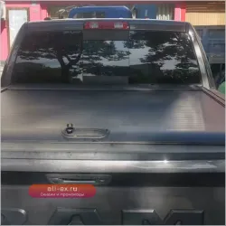 Убирающийся трехстворчатый тент-крышка для пикапов Dodge Ram 1500, Isuzu D-Max, Colorado
