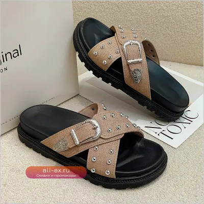 Женские шлёпанцы New Summer с массивной подошвой и пряжкой-клепкой