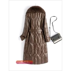 Женское зимнее кожаное пальто с натуральным мехом лисы