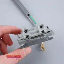 Переключатель крышки стиральной машины Whirlpool 3949247