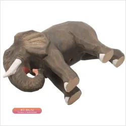 Резная скульптура слона из дерева: натуральный декор для рабочего стола и дома