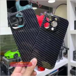 Чехол из углеродного волокна для iPhone 14 Pro Max / 15 Pro глянцевый черный