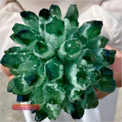 Кристалл Кварца Зелёный Фантом Уникальный Образец Целебный