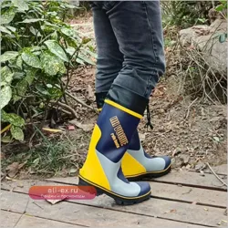 Рыболовные сапоги SP3 2024 мужские резиновые, водонепроницаемые с нескользящей подошвой и стальными шипами, прочные для рыбалки