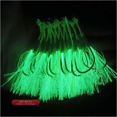 Двойные крючки с бородкой и люминесцентным покрытием для джиггинга